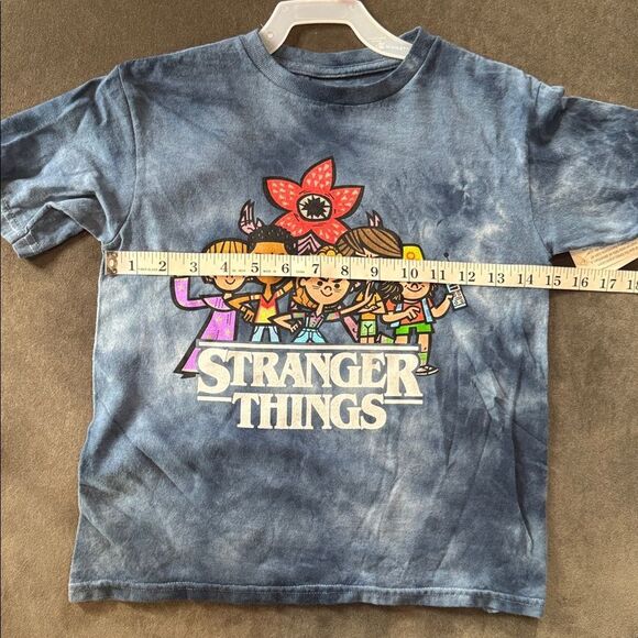 Netflix Stranger Things Kids Unisex Blue Tie-Dye T-Shirt Size M 8 NEW - Picture 5 of 6